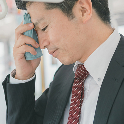 赤面・発汗・震え・動悸などの身体反応が出る